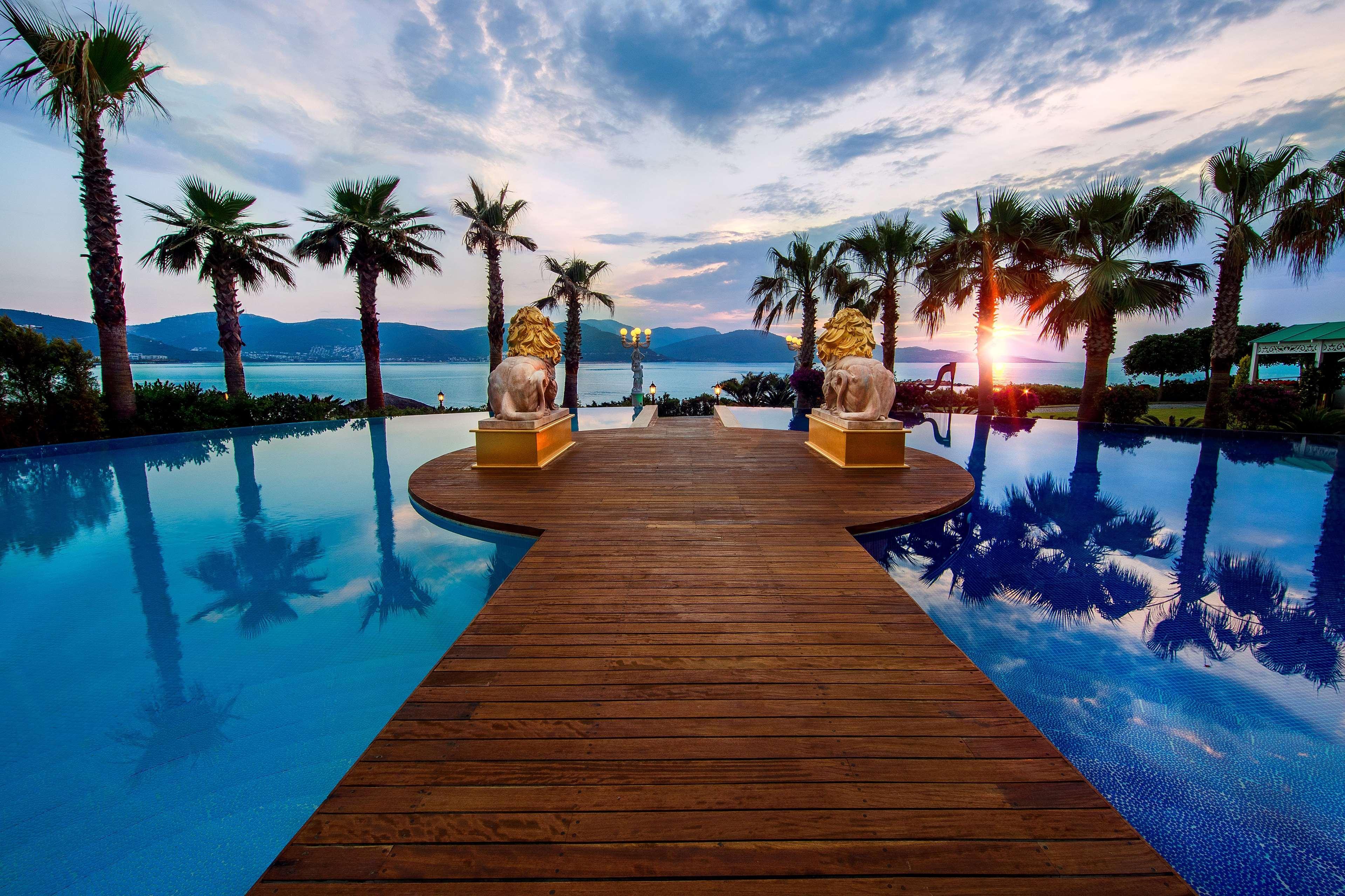 The Plaza Bodrum Torba Exterior photo