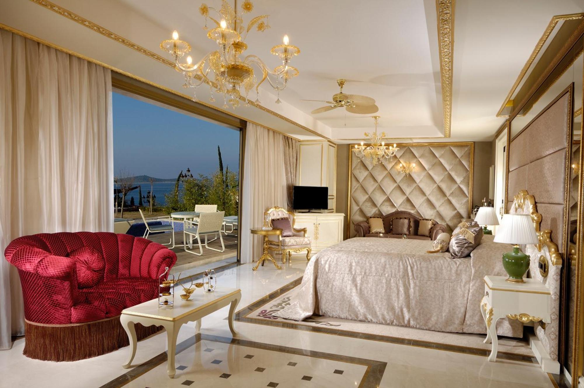 The Plaza Bodrum Torba Exterior photo
