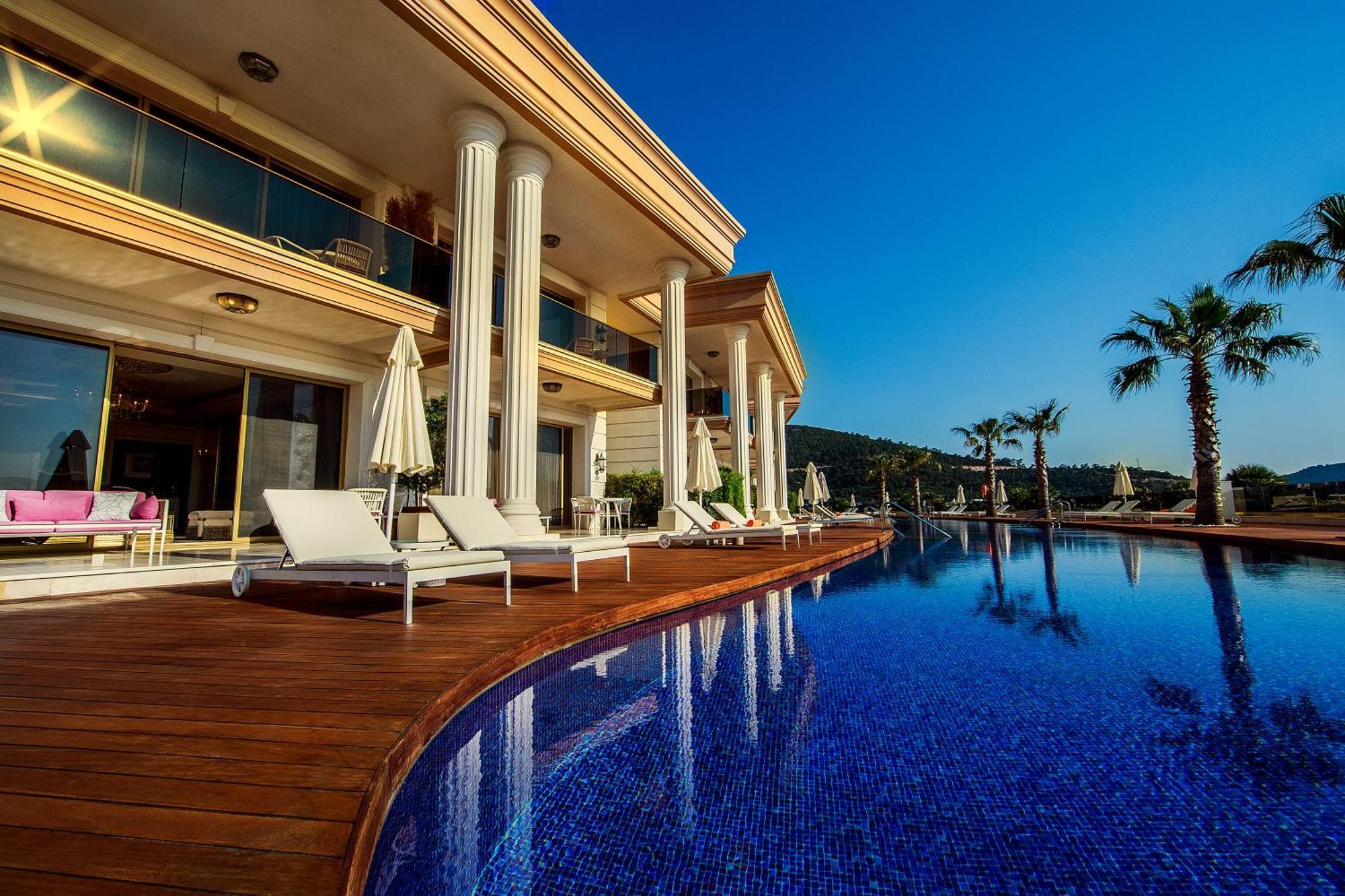 The Plaza Bodrum Torba Room photo